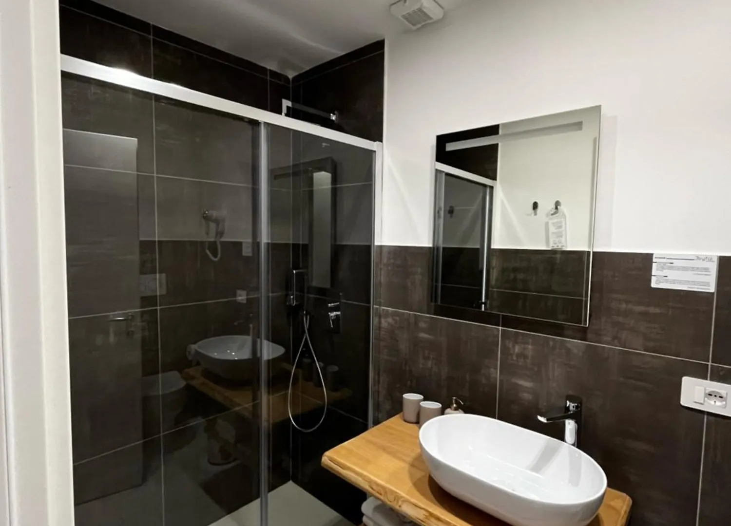 Joyfuel Accomodation Finale Ligure 0*,