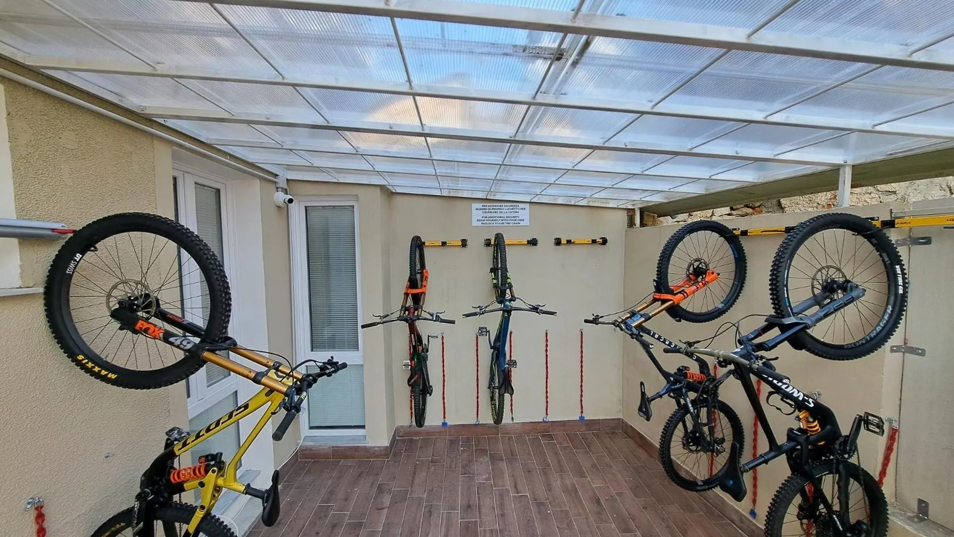 Guest house Joyfuel Accomodation Finale Ligure