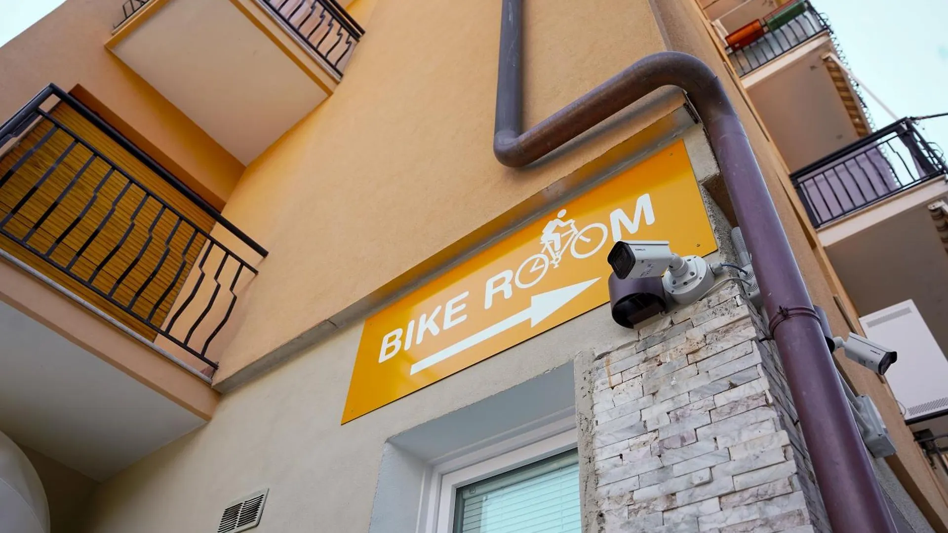 Guest house Joyfuel Accomodation Finale Ligure Italy