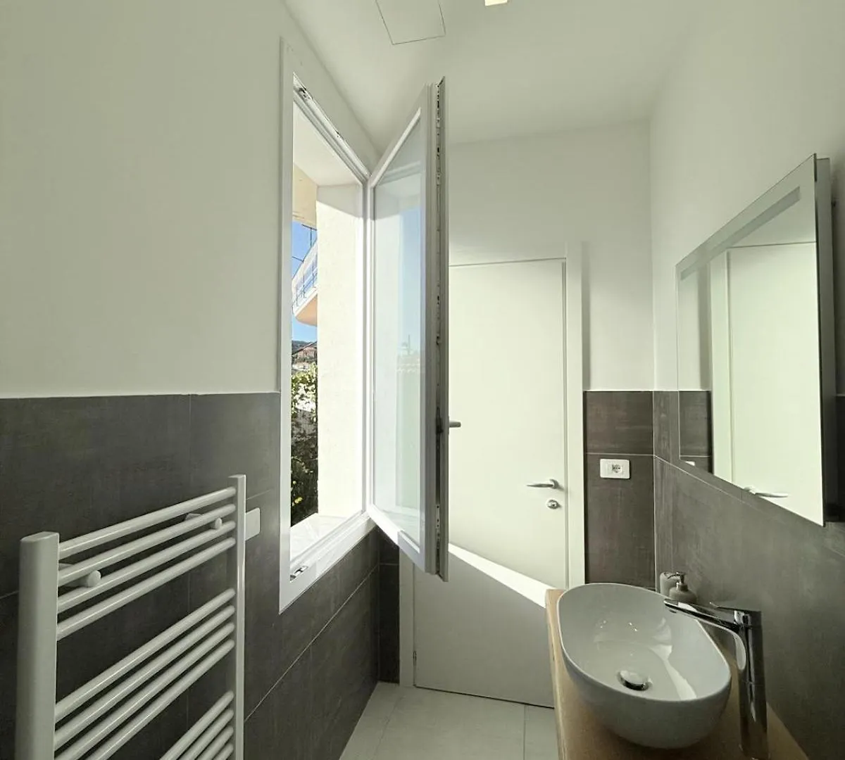 Joyfuel Accomodation Finale Ligure Italy